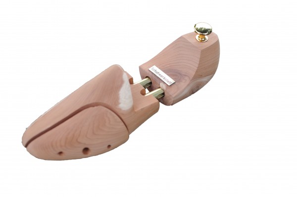 Herren Luxus Schuhspanner mit GRAVUR in Zedernholz