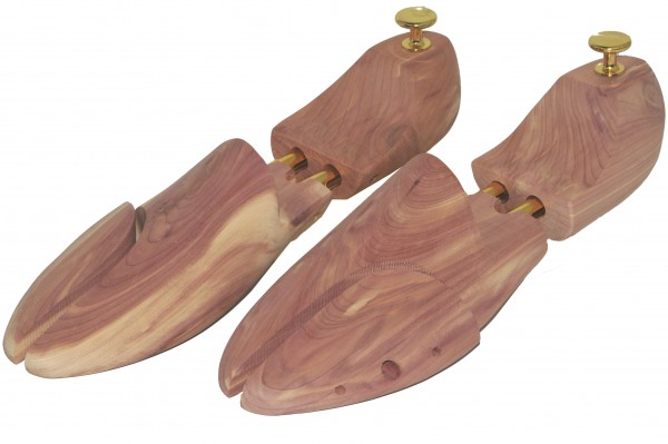 Lady Luxus shoe trees in Aromatic Red Cedar